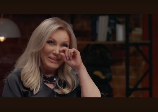 Таїсія Повалій лицемірно вичавила сльози, згадавши поїздку до Луганська, і розмріялася про концерт у Києві