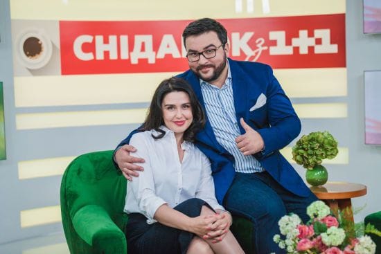 Ляпи ведучих у прямому ефірі: Сенічкін влаштував пожежу, а Барбір не сподобався костюм