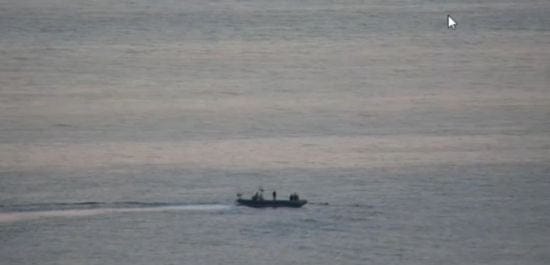 Військові моряки врятували цивільних, яких віднесло у відкрите море в Одесі (фото)