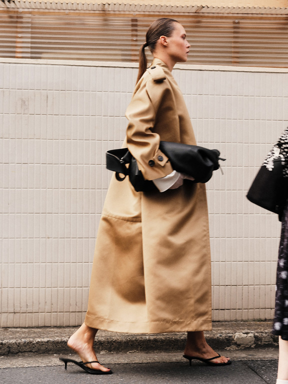 Хаотичний баланс Всесвіту у новому кампейні LITKOVSKA Хаотичний баланс Всесвіту у новому кампейні LITKOVSKA