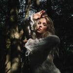 Містичність українських дівчат у новому музичному відео «Дай мені» від pop-dance співачки POLOSKOVA