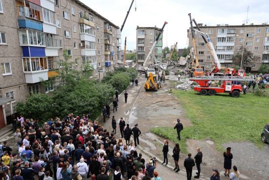 У Росії вибух газу зруйнував багатоповерхівку: є загиблі та поранені