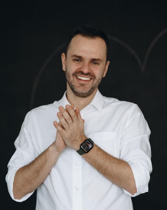 Учасник "Холостячки" Ковтуненко розсекретив свої стосунки і вперше показав кохану