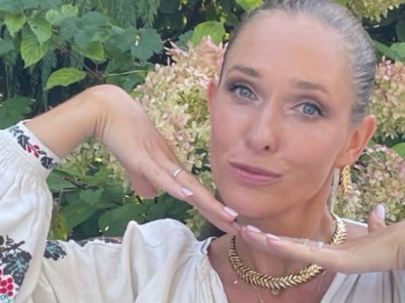 Осадча показала свій двоповерховий будинок із басейном. Фото