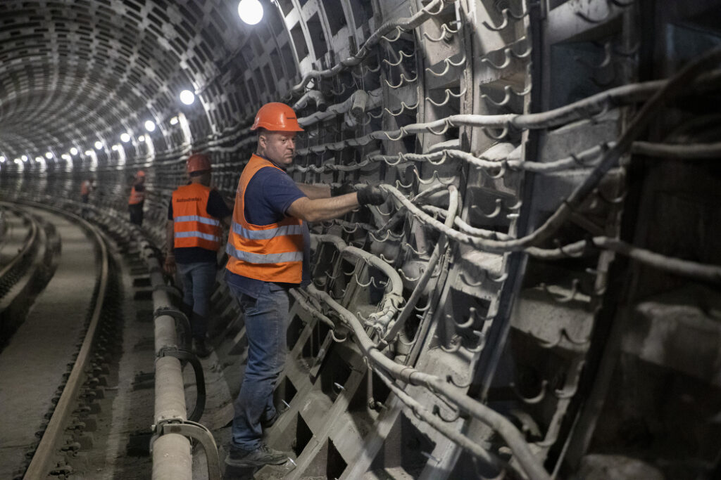 Стало відомо, коли запустять рух поїздів метро між "Либідською" та "Деміївською" у Києві Стало відомо, коли запустять рух поїздів метро між "Либідською" та "Деміївською" у Києві