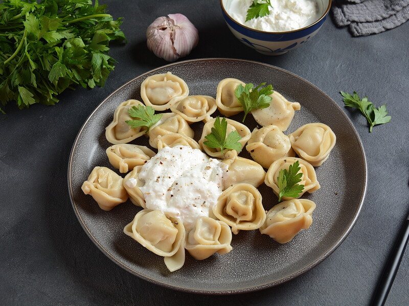 Якщо побачите це у складі, не беріть. Нутриціологиня розповіла, як вибрати пельмені