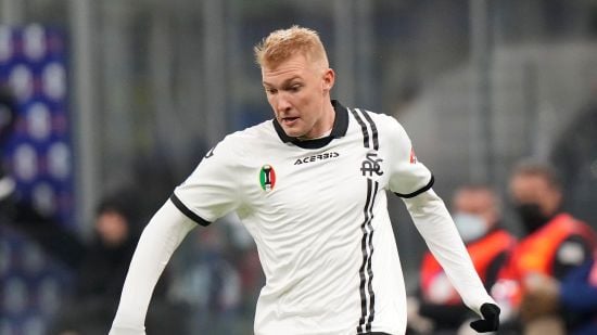 Суперник "Шахтаря" в Лізі чемпіонів достроково розірвав контракт з українським футболістом