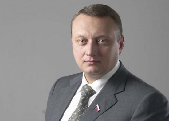 Російського сенатора затримали за причетність до вбивства на засіданні Ради Федерації