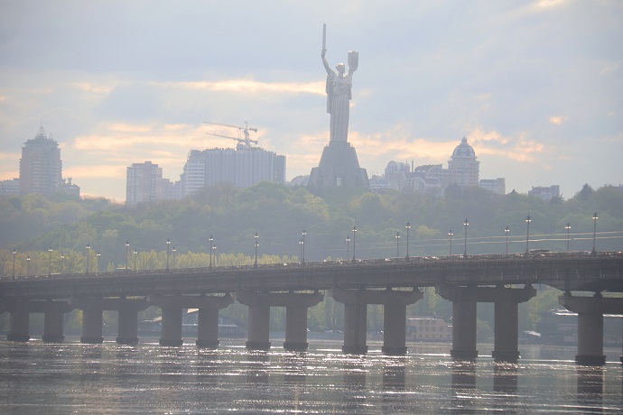 КМДА просить уряд терміново відреставрувати міст черед Дніпро КМДА просить уряд терміново відреставрувати міст черед Дніпро