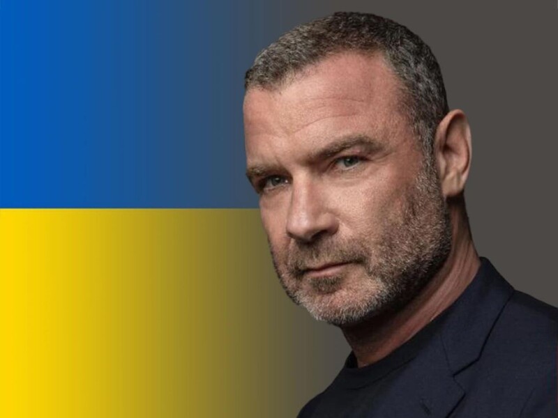 Шрайбер, дід якого родом з України, вгадав значення трьох із чотирьох українських слів, про які в нього запитав Усик. Відео