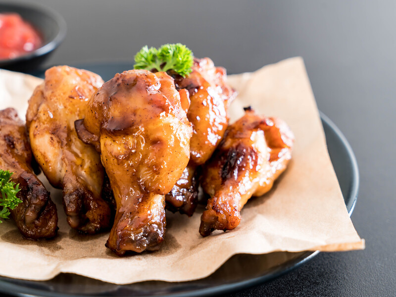 "Неперевершені, ніжні, соковиті, ароматні крильця". Рецепт від експертів