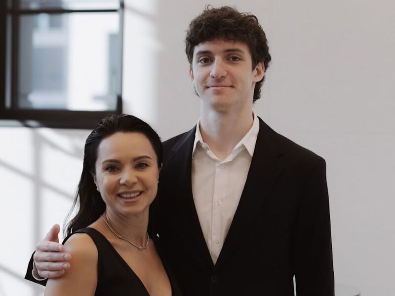 "Життя часом дивує несподіваними поворотами". Подкопаєва показала свіже фото прийомного сина й розповіла про новий етап у його житті