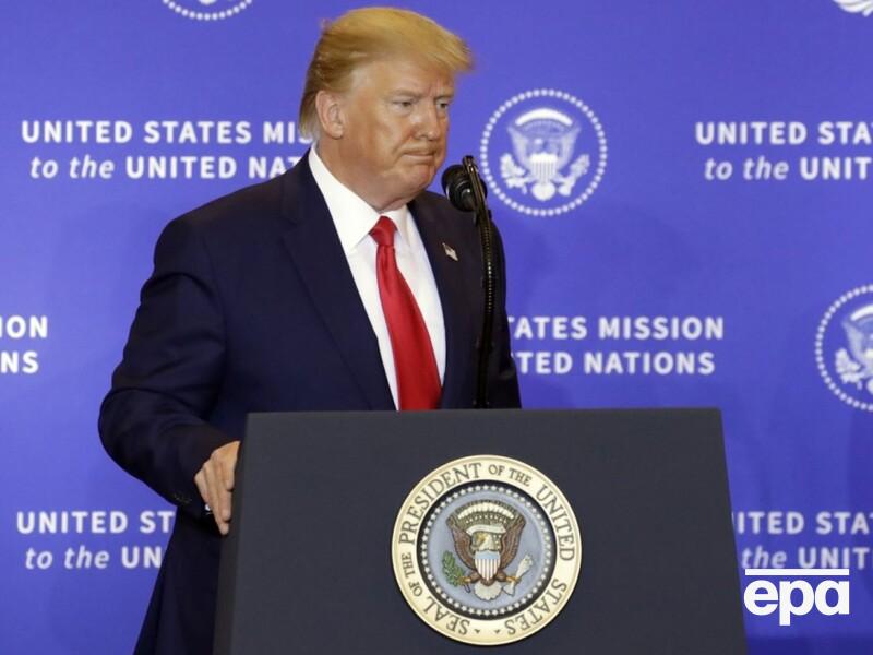 Трамп похизувався нібито підтримкою Тейлор Свіфт, але оприлюднені світлини виявилися фейком Трамп похизувався нібито підтримкою Тейлор Свіфт, але оприлюднені світлини виявилися фейком