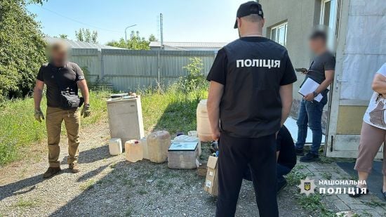 Продавали амфетамін кілограмами: на Закарпатті "накрили" угруповання наркоторговців