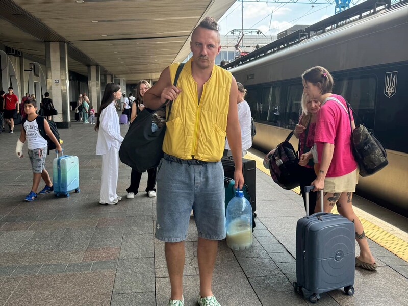 Клопотенко запропонував "Укрзалізниці" замінити гімн Києва, який звучить на столичному вокзалі. У мережі відреагували