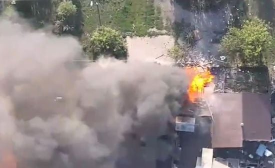 Яскрава та переконлива: бійці "Чорного лебедя" показали роботу дронів по окупантах (відео)