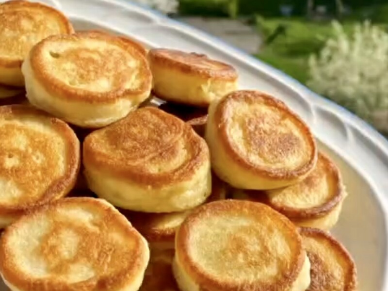 Пухкі мініоладки без дріжджів із двома секретами. "Спробувавши ці лайфхаки, ви готуватимете цю смакоту не тільки на сніданок"