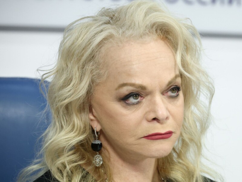 Путіністка Доліна заявила, що невідомі виманили в неї 180 млн руб. У її Instagram повідомляють, що всі гроші вона переказала бригаді "Азов"