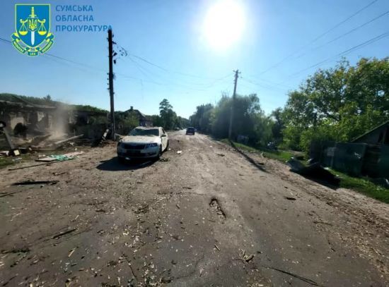 Росіяни скинули КАБ на Білопілля: в ОВА оприлюднили фото наслідків