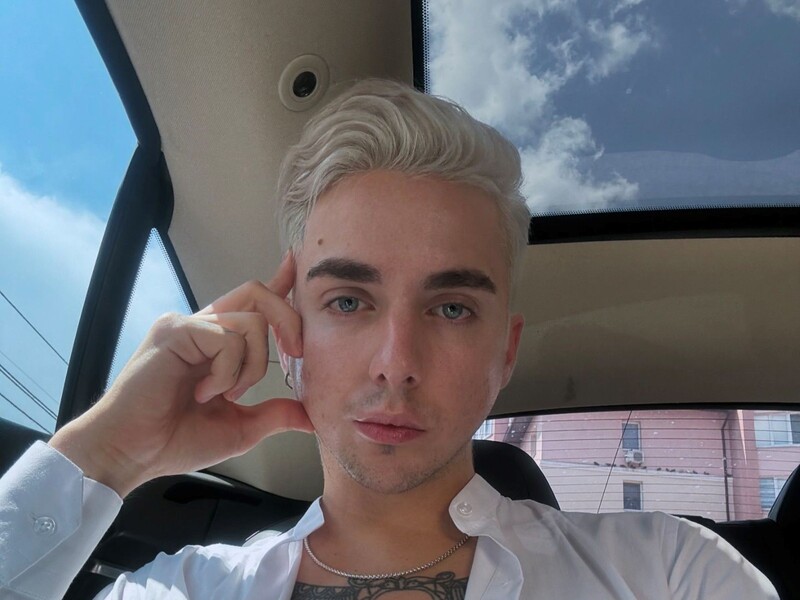 "Я відкритий до знайомств і не кусаюся". 27-річний Melovin заявив, що перебуває в пошуках коханої людини