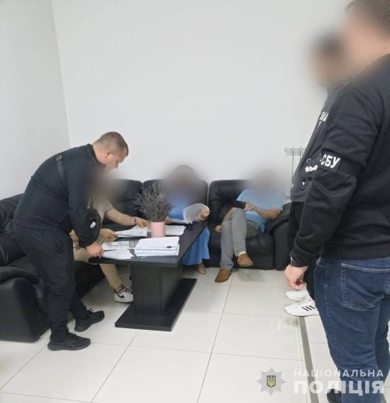 Голова підприємства ошукала військових на оборудці з цистернами для пального: скільки їй загрожує (фото)