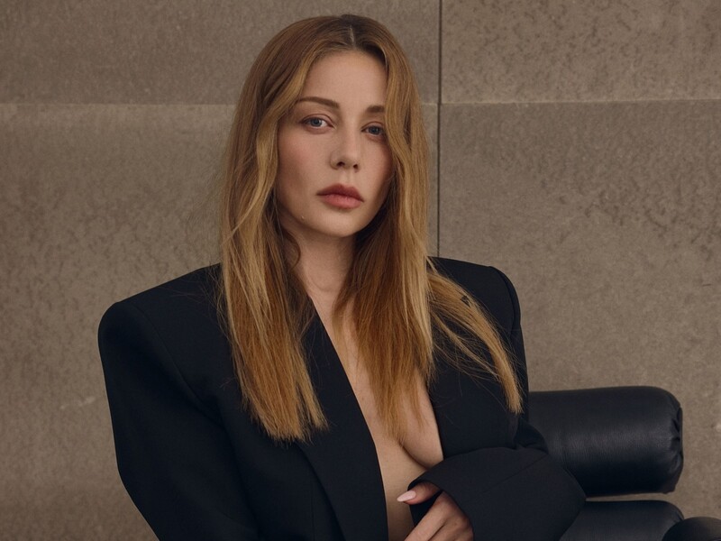 "Усі говорять". Тіна Кароль прокоментувала чутки про те, що виганяла інших артисток із країни