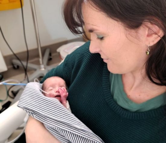 Жінка народила двійню з різницею в дев'ять днів: як так сталося (фото)