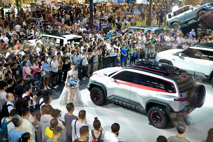 Китайський автовиробник BYD оголосив про співпрацю з Huawei Китайський автовиробник BYD оголосив про співпрацю з Huawei