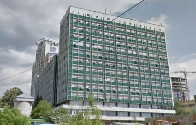 Бізнес-центр у Києві продадуть через борги банку Жеваго