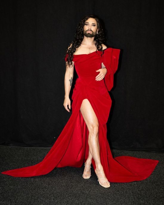 Кончіта Вурст показалася без сценічного образу і приголомшила, який вигляд має у повсякденні