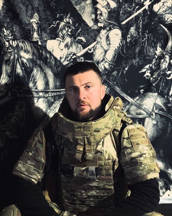 Відомий український співак отримав бойову нагороду і розсекретив своє військове звання