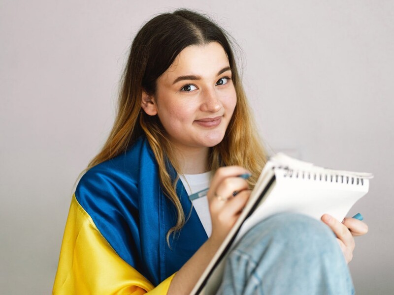 Музей "Голоси Мирних" Фонду Ріната Ахметова презентував есеї української молоді до Дня Незалежності Музей "Голоси Мирних" Фонду Ріната Ахметова презентував есеї української молоді до Дня Незалежності