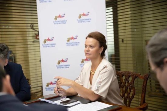 Кремлівське кумовство: Путін просуває свою родичку кар'єрними сходами у Міноборони