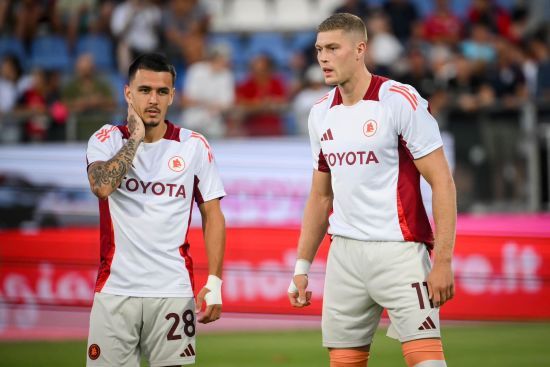 "Рома" втратила очки в дебютному матчі Довбика у Серії А – українець влучив у поперечину (відео) "Рома" втратила очки в дебютному матчі Довбика у Серії А – українець влучив у поперечину (відео)