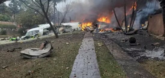 Чорна скринька зберігає жахливі звуки, як люди кричали за хвилини до падіння літака у Бразилії