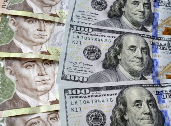 Курс валют на вихідні, 10-11 серпня: скільки коштують долар, євро і злотий