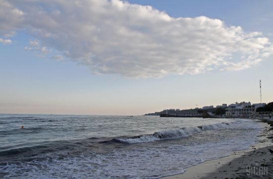 На Одещині військові моряки врятували родину, яку віднесло у відкрите море: фото