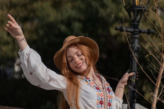 Будете отримувати сотні "лайків" в соцмережах: експертка розповіла, як завжди гарно виходити на фото