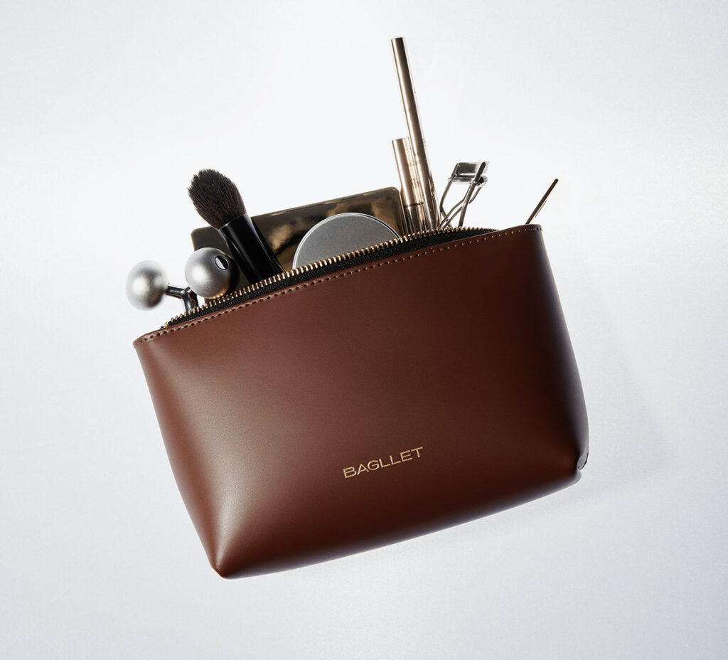 Колаборація Bagllet та White Sprut: колекція аксесуарів для дому та тревел-лінія косметики