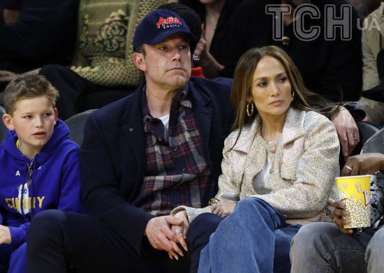 Інсайдер розкрив, хто став винуватцем розпаду шлюбу Лопес та Аффлека: "Не міг приховати"