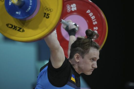 Без медалі: українська чемпіонка Європи з важкої атлетики отримала травму на Олімпіаді-2024