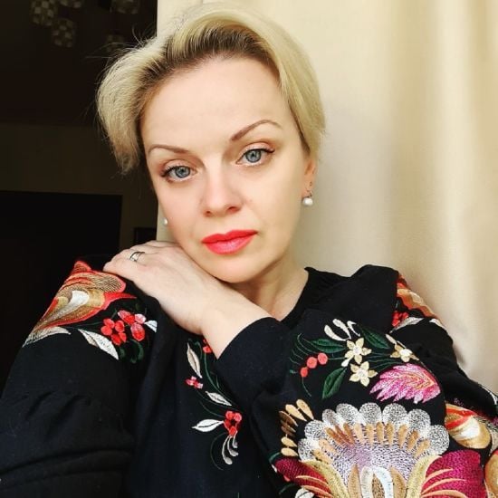 Відома акторка назвала причини, чому українці після початку війни спілкуються російською Відома акторка назвала причини, чому українці після початку війни спілкуються російською