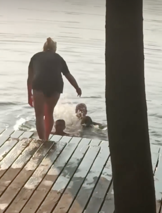 У Бучі чоловік намагався втопити підлітка: за справу взялася поліція (відео)