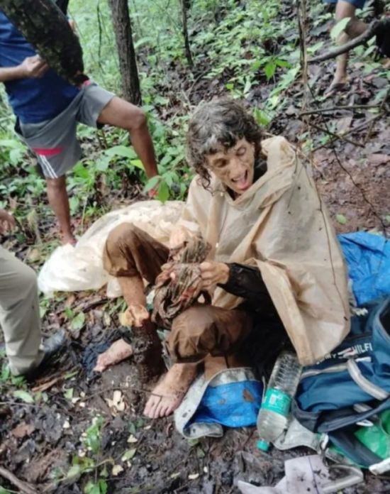 Хто прикував до дерева жінку, знайдену в джунглях Індії: шокувальні подробиці