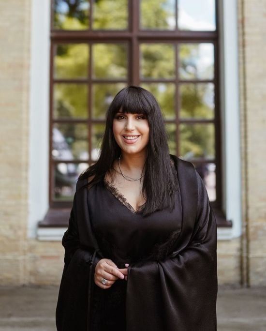 Джамала з крихітним сином поплавала в басейні і розсекретила свій найкращий подарунок на 41-річчя