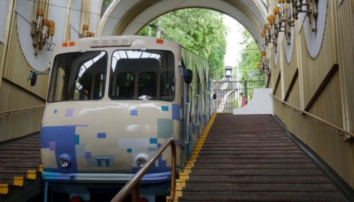У Києві після ремонту відновив роботу фунікулер