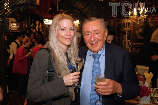 91-річний мільярдер помер через два місяці після весілля з шостою дружиною – фото