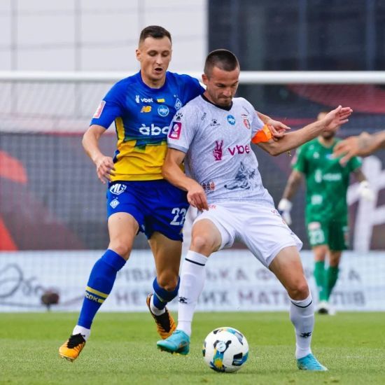 Гольовий "ляп" воротаря не завадив "Динамо" стартувати в УПЛ перемогою над "Вересом" (відео)