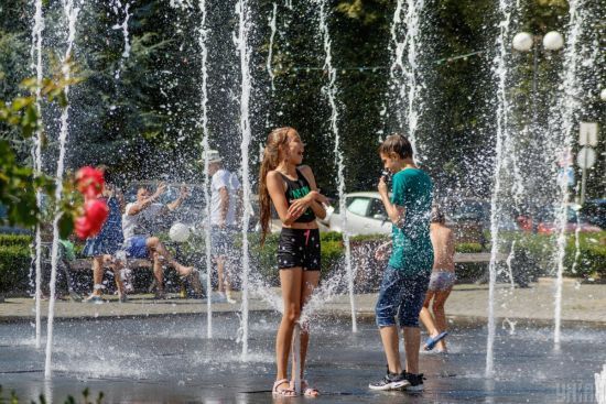 Прогноз погоди в Україні на 20 серпня: де буде найспекотніше
