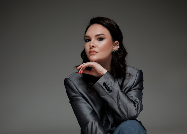 Співачка YATSUTA дала можливість користувачам соцмереж і слухачам радіо обрати пісню